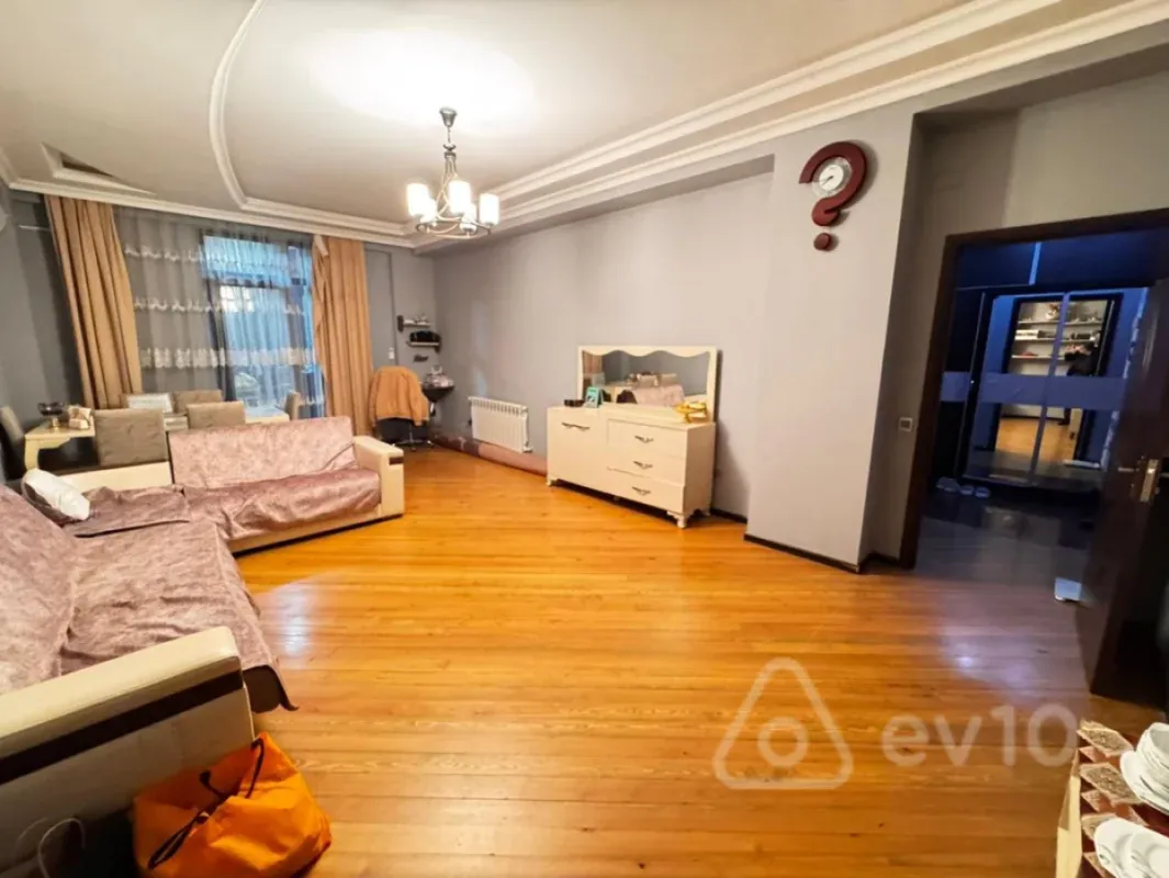 Kirayə verilir 2 otaqlı yeni tikili 60 m²