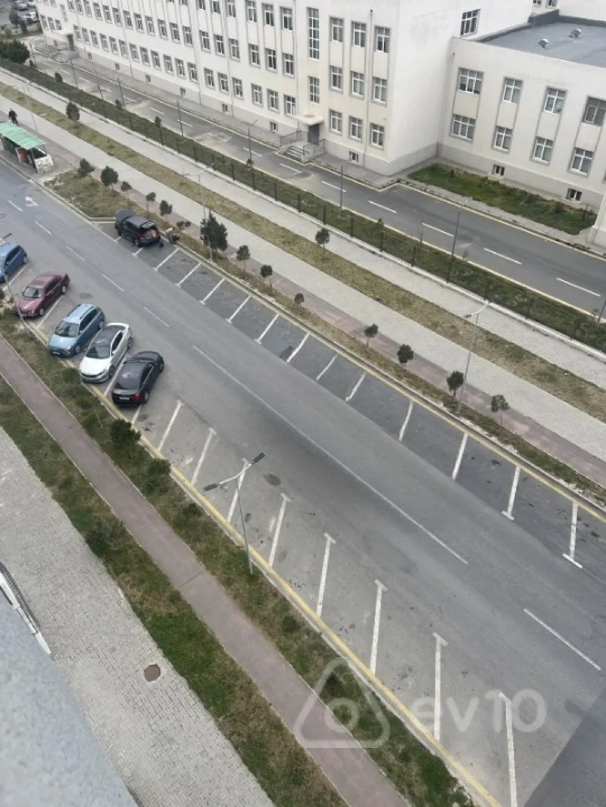 Kirayə verilir 2 otaqlı yeni tikili 61 m²