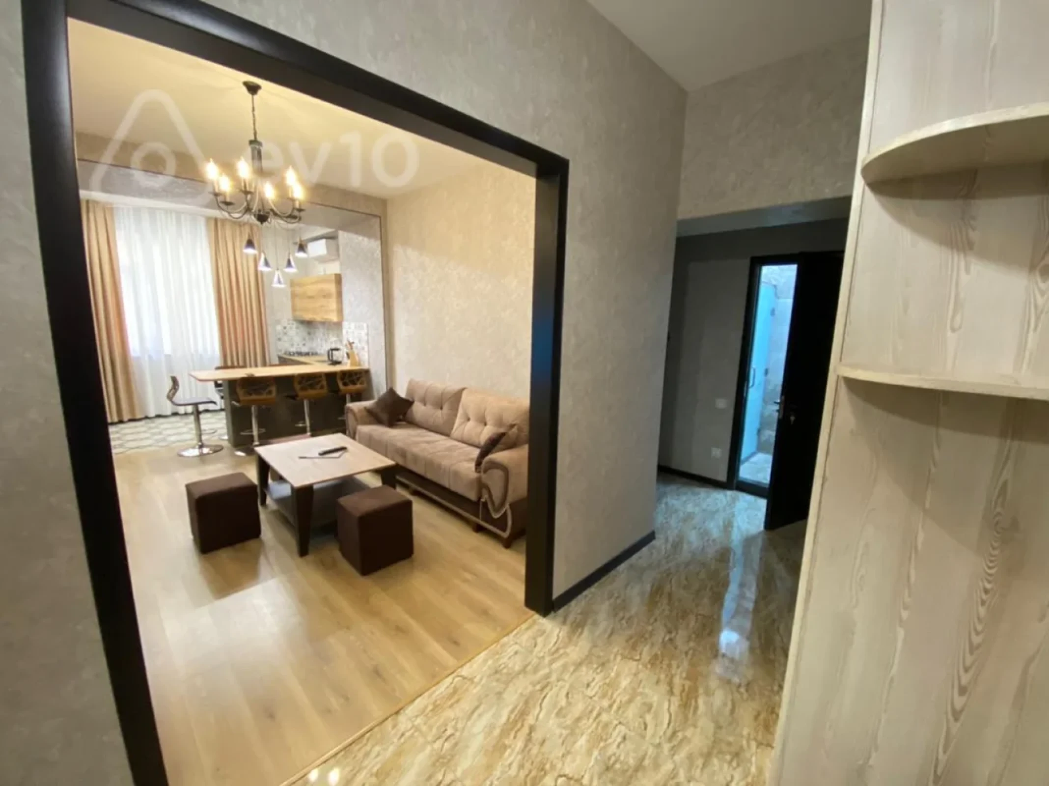 Kirayə verilir 2 otaqlı yeni tikili 70 m²