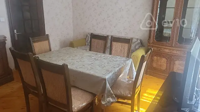 Kirayə verilir 2 otaqlı yeni tikili 70 m²