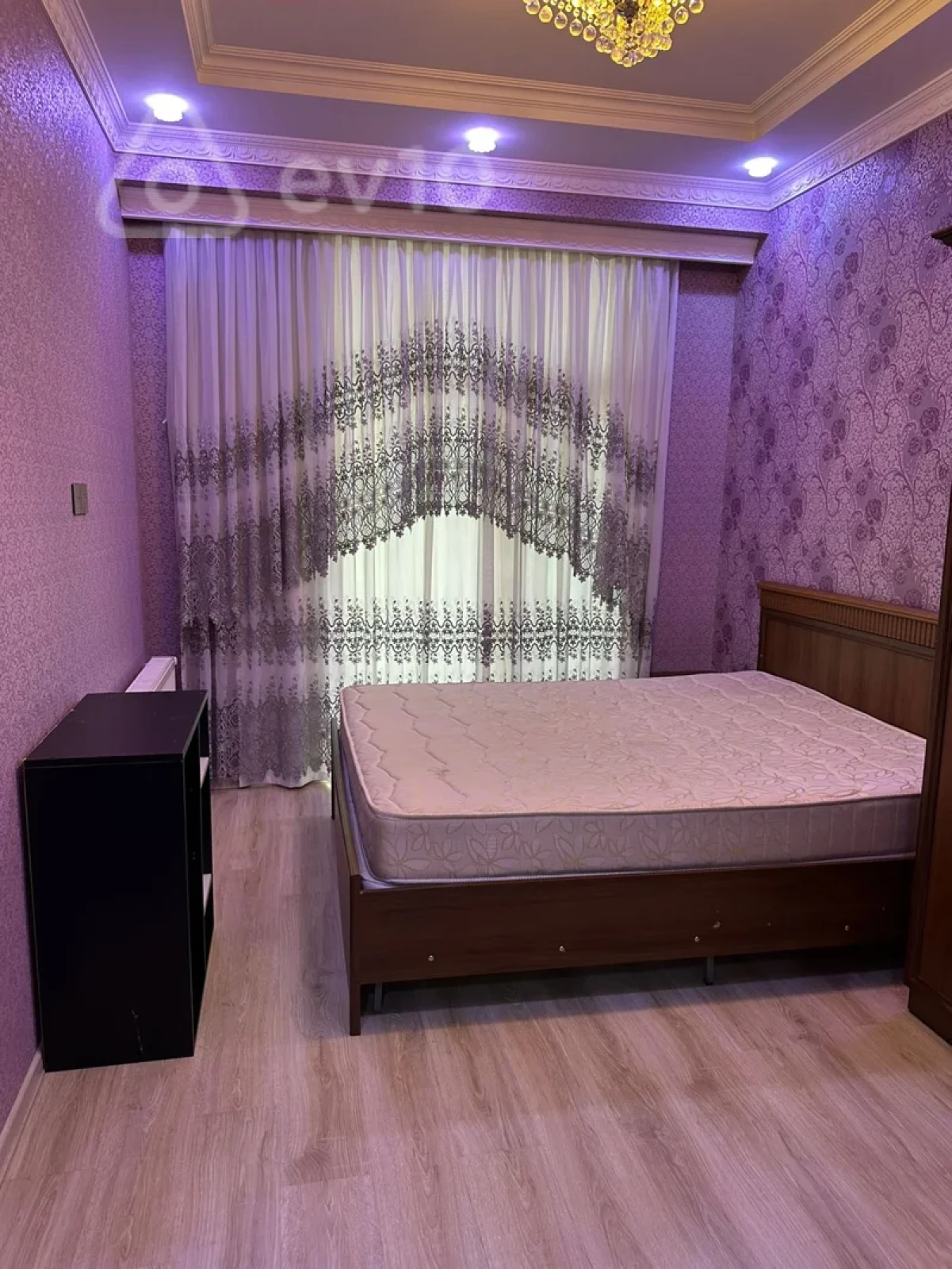 Kirayə verilir 2 otaqlı yeni tikili 64 m²