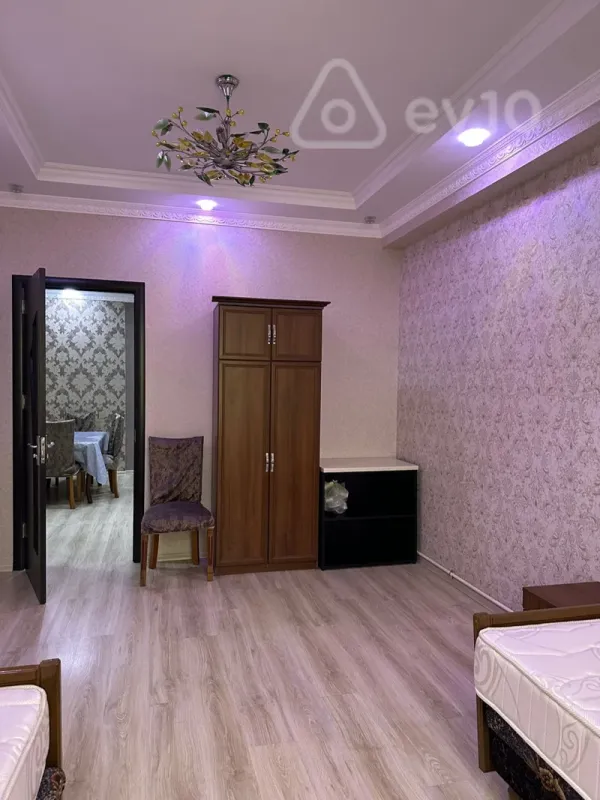 Kirayə verilir 2 otaqlı yeni tikili 64 m²