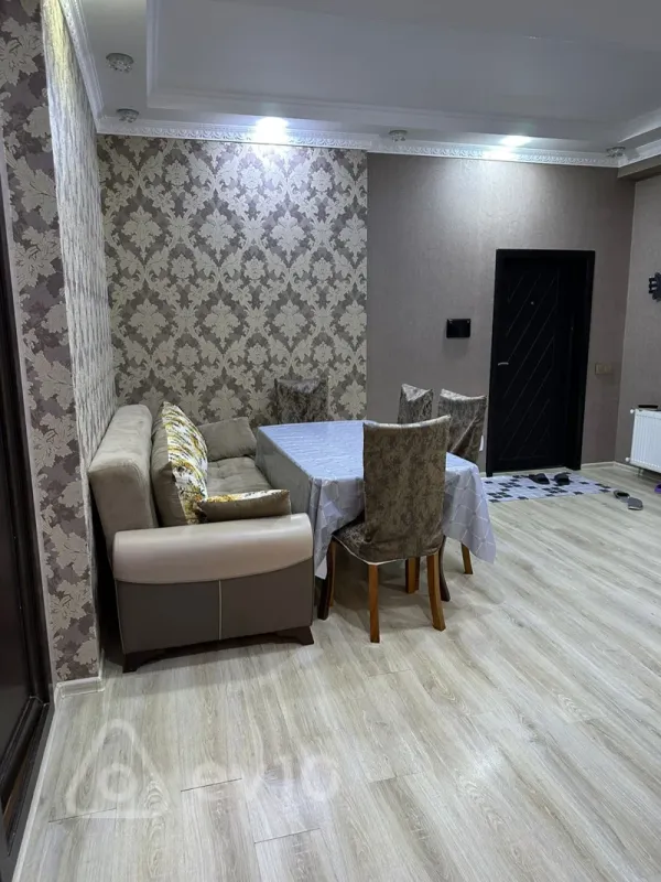 Kirayə verilir 2 otaqlı yeni tikili 64 m²