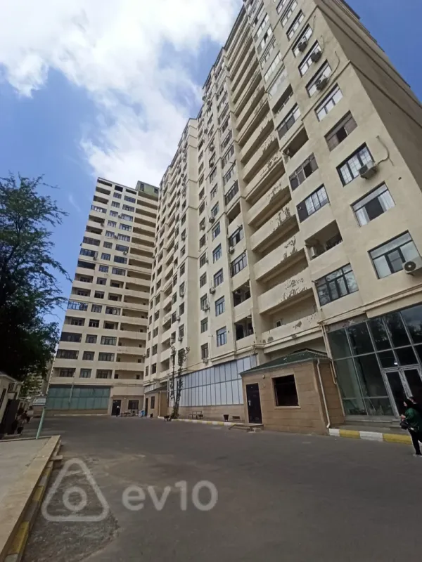 Kirayə verilir 2 otaqlı yeni tikili 64 m²