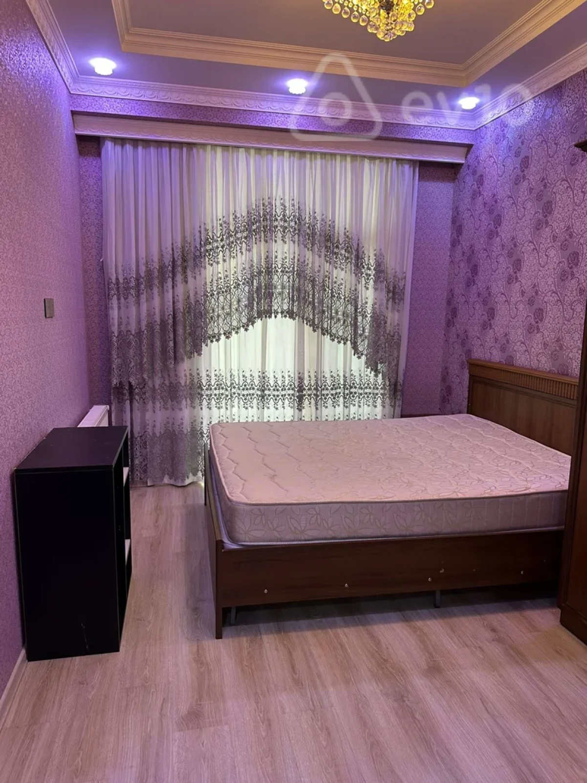 Kirayə verilir 2 otaqlı yeni tikili 64 m²