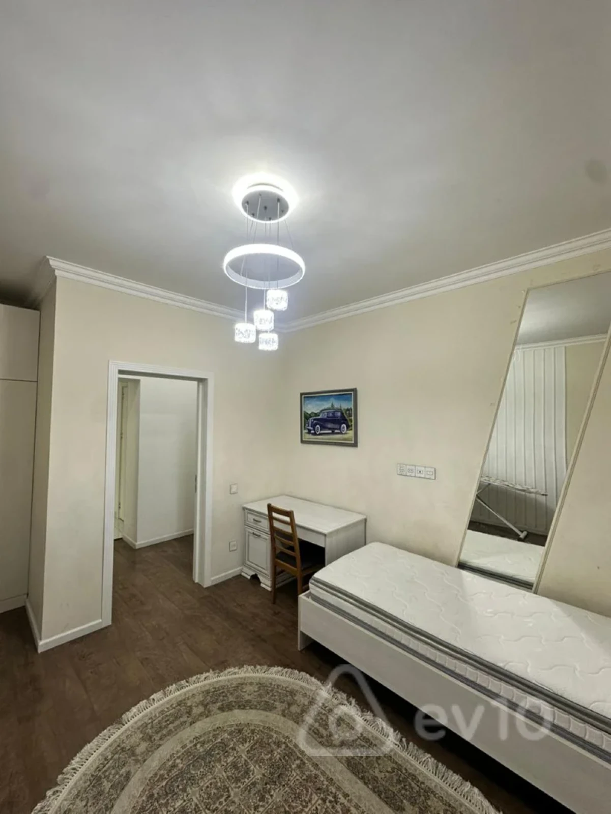 Kirayə verilir 3 otaqlı köhnə tikili 82 m²