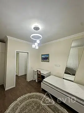 Kirayə verilir 3 otaqlı köhnə tikili 82 m²