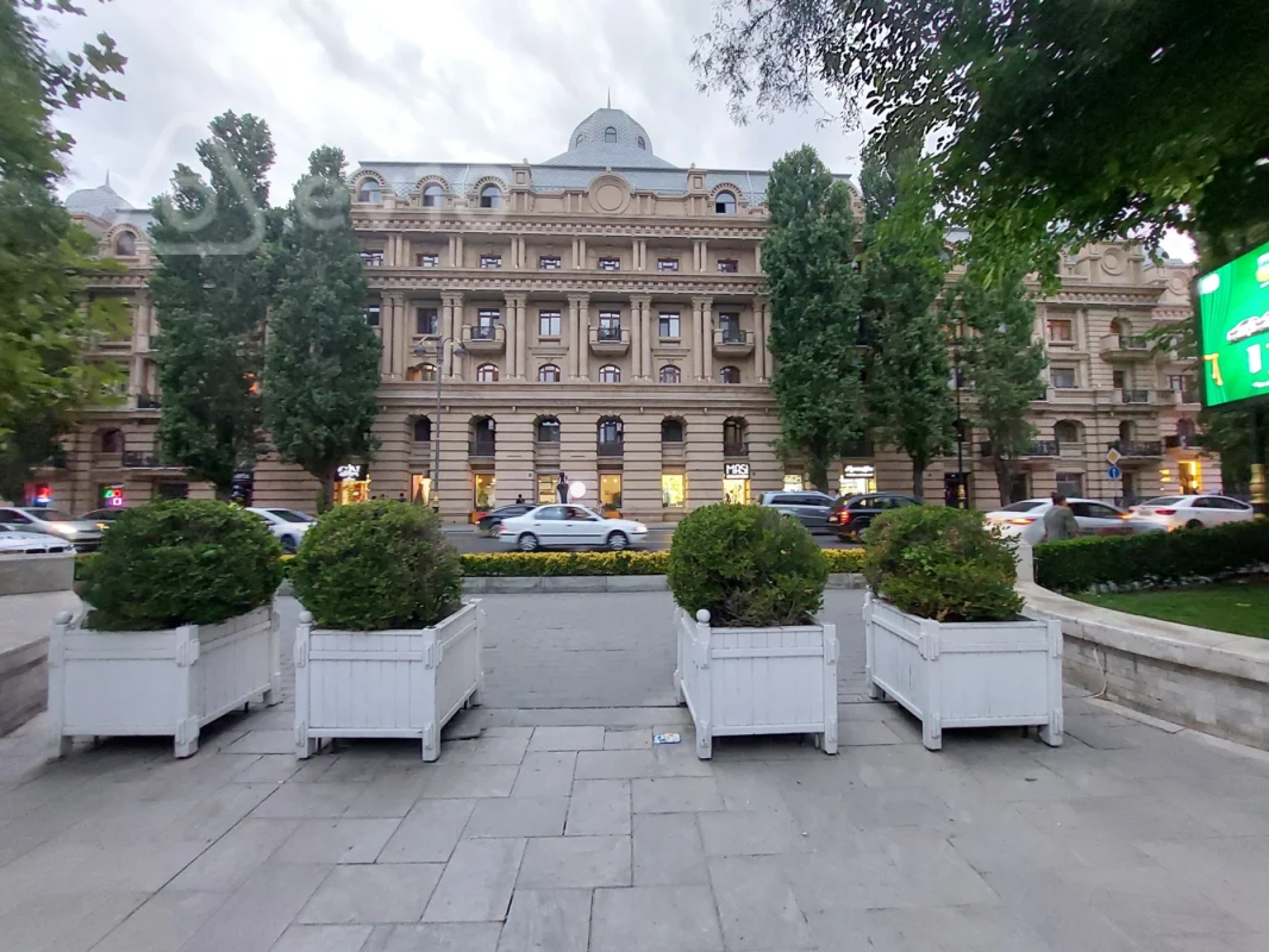 Kirayə verilir 3 otaqlı köhnə tikili 82 m²