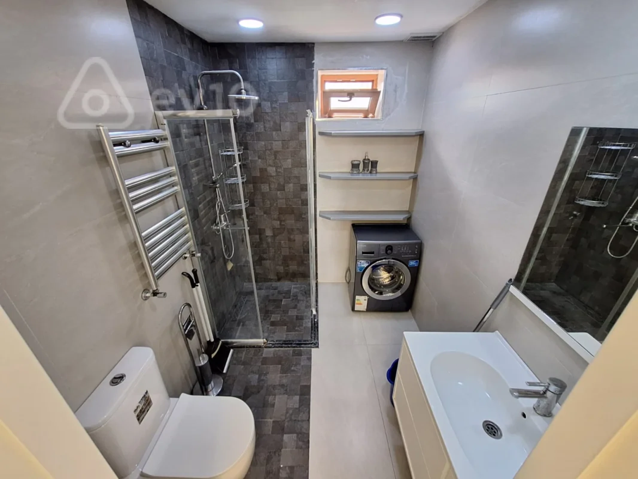 Kirayə verilir 3 otaqlı köhnə tikili 82 m²