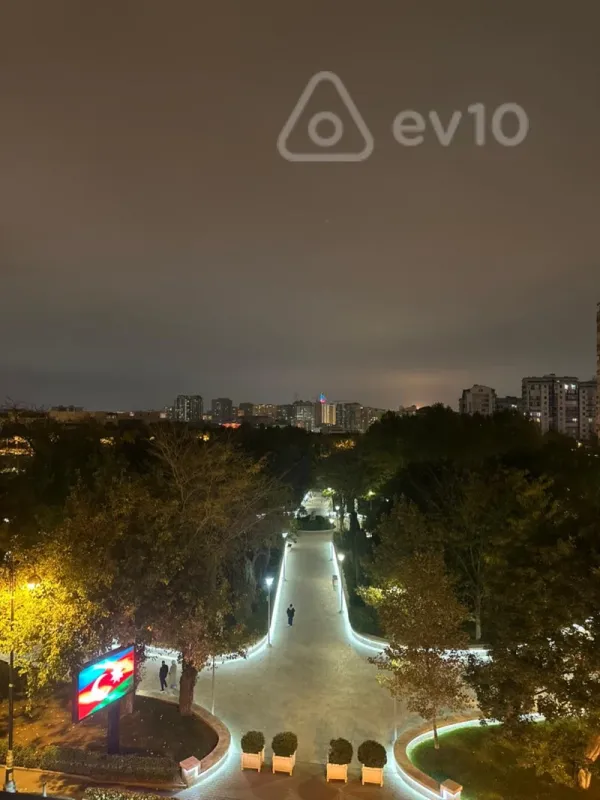 Kirayə verilir 3 otaqlı köhnə tikili 82 m²