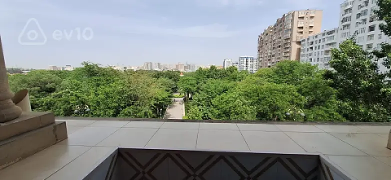 Kirayə verilir 3 otaqlı köhnə tikili 82 m²