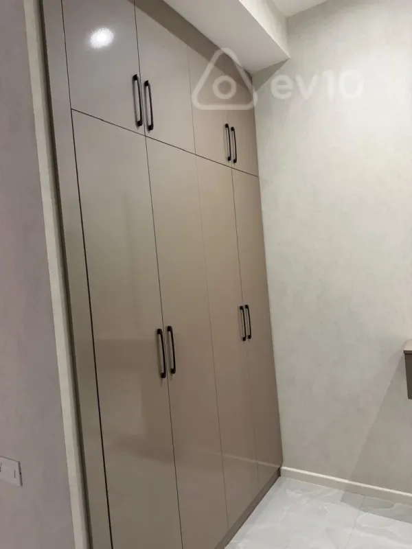 Satılır 2 otaqlı yeni tikili 83 m²