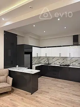 Satılır 2 otaqlı yeni tikili 83 m²