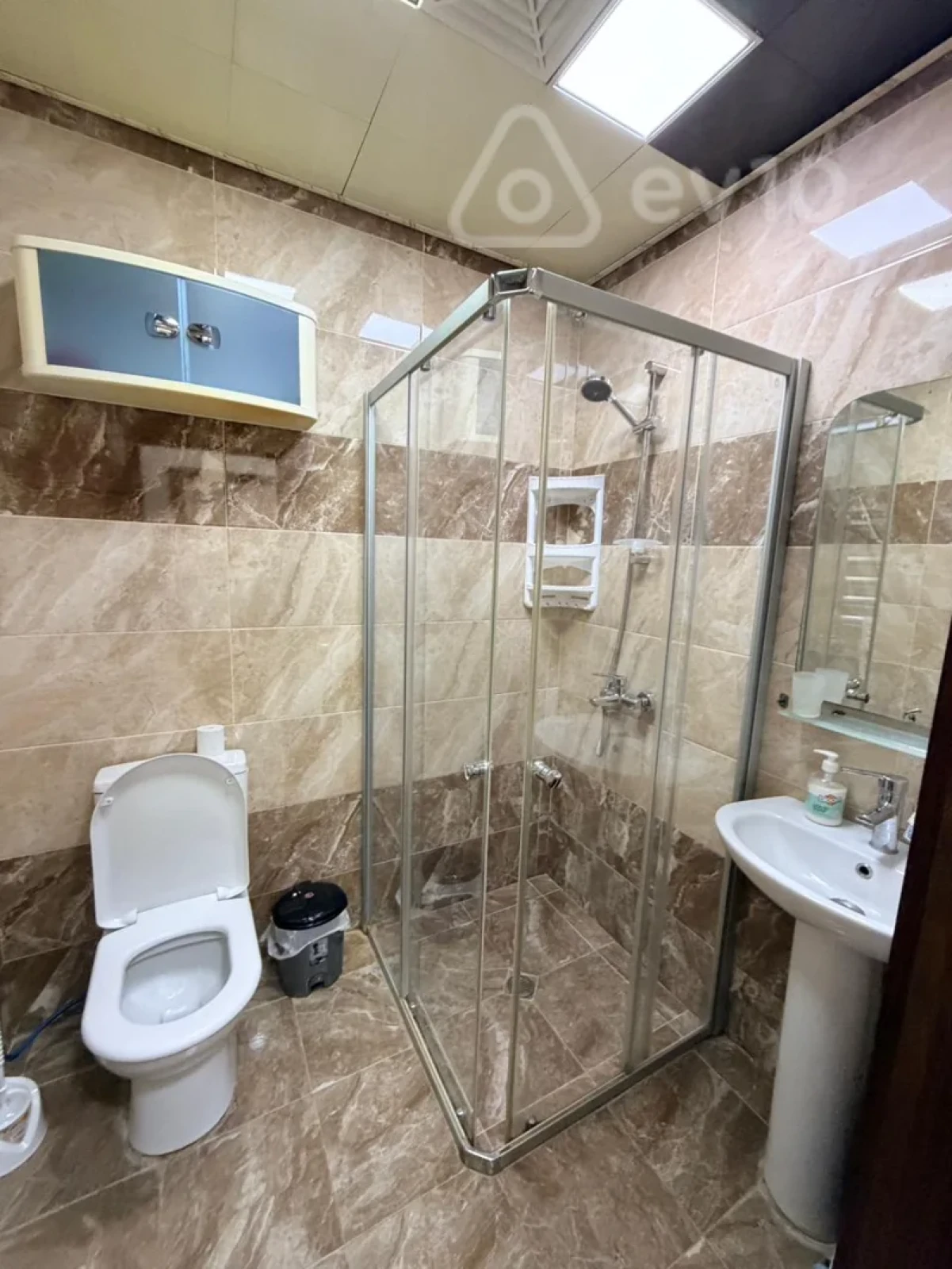 Kirayə verilir 2 otaqlı yeni tikili 50 m²