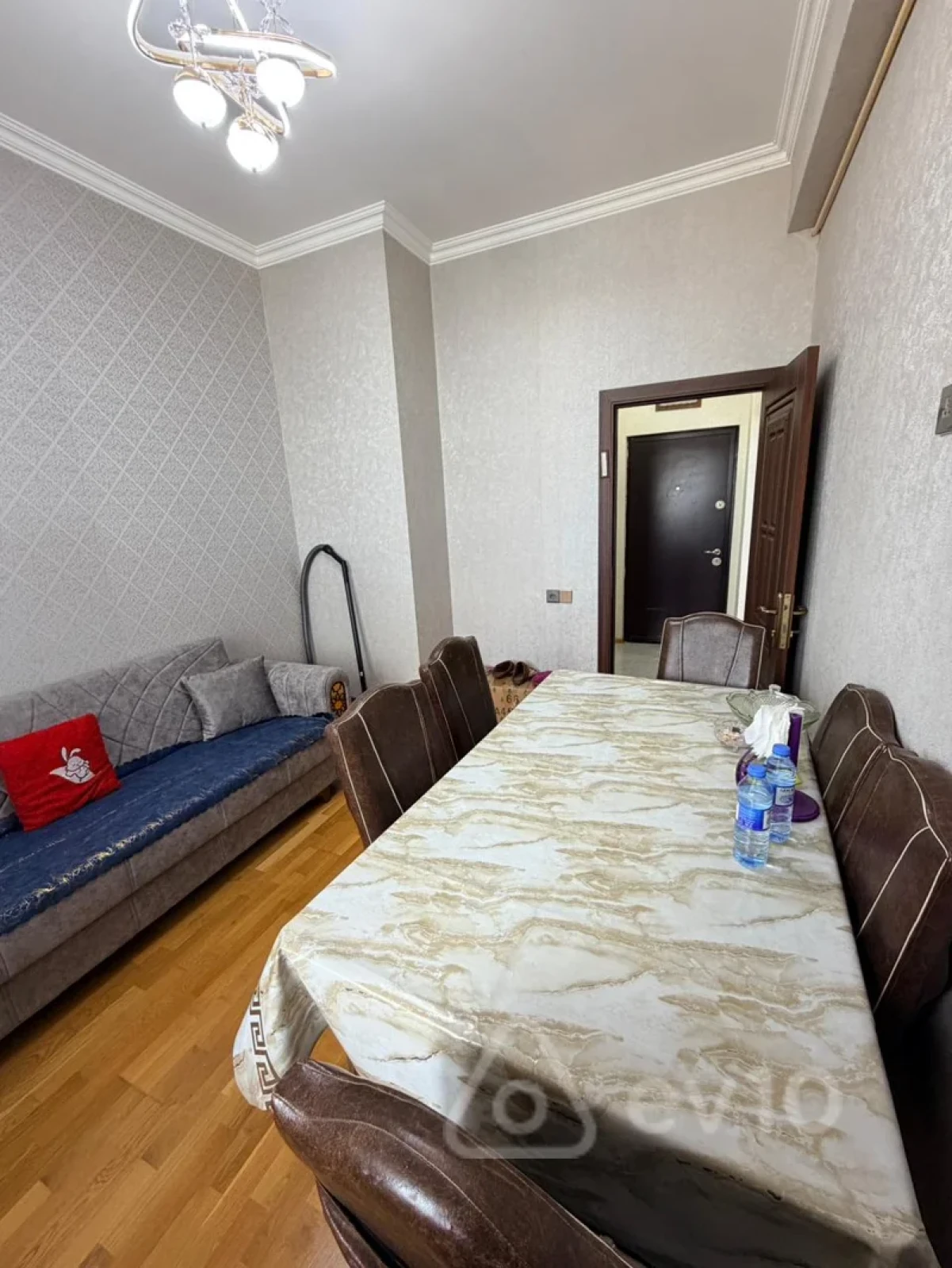 Kirayə verilir 2 otaqlı yeni tikili 50 m²