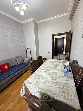 Kirayə verilir 2 otaqlı yeni tikili 50 m²