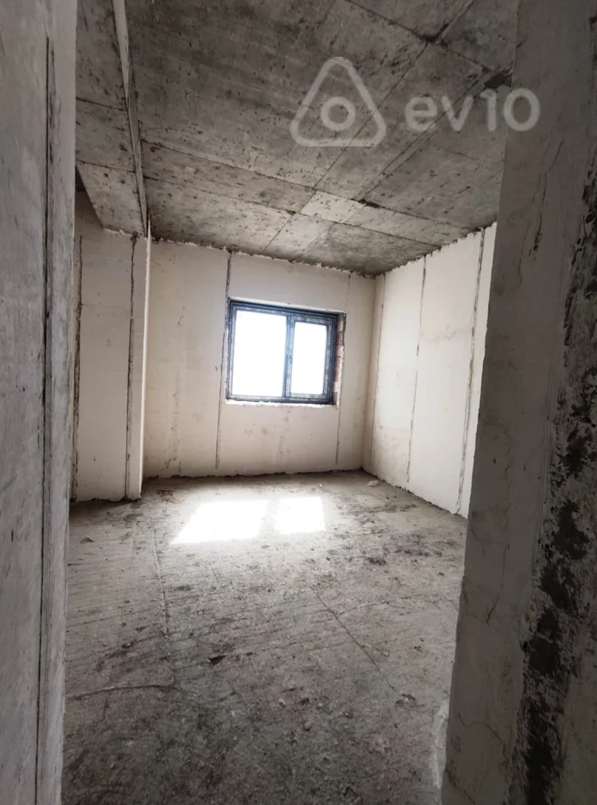 Satılır 3 otaqlı yeni tikili 163 m²