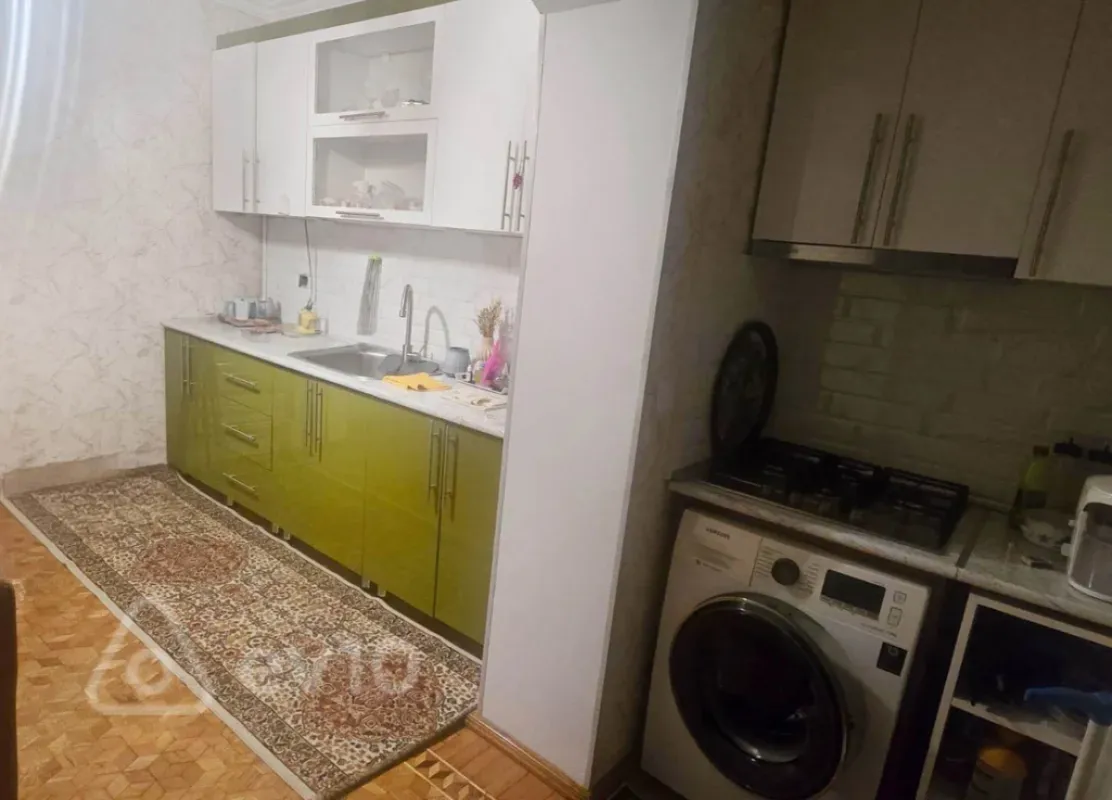 Satılır 3 otaqlı köhnə tikili 90 m²
