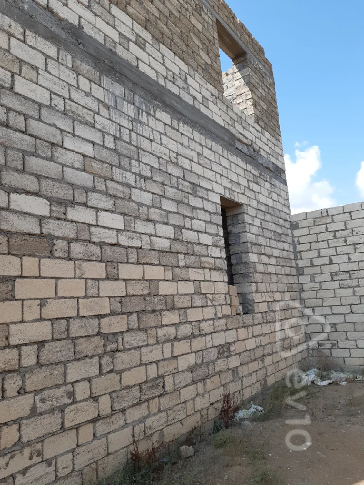 Satılır 6 otaqlı həyət evi 265 m²