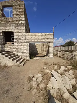 Satılır 6 otaqlı həyət evi 265 m²