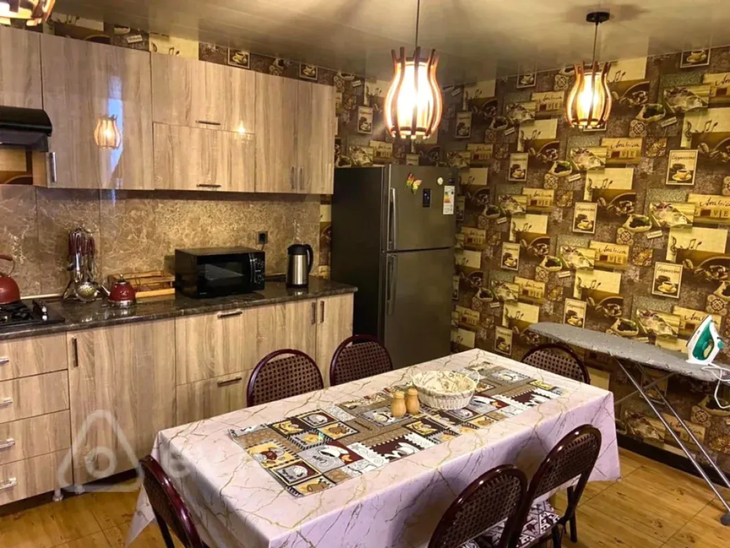 Satılır 4 otaqlı köhnə tikili 80 m²