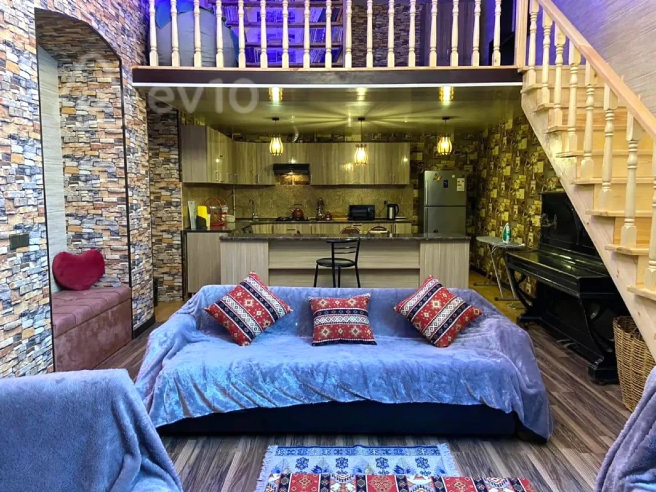 Satılır 4 otaqlı köhnə tikili 80 m²