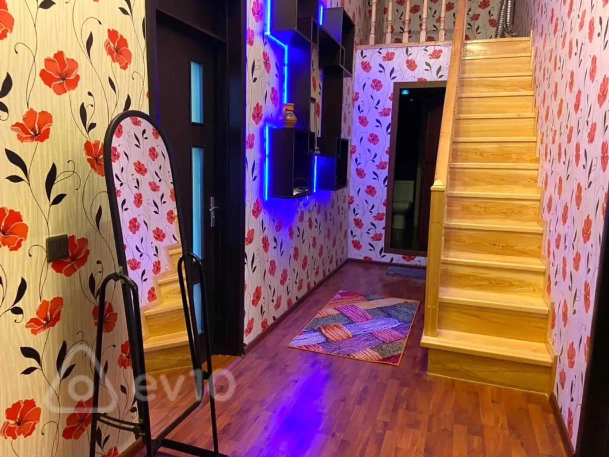 Satılır 4 otaqlı köhnə tikili 80 m²