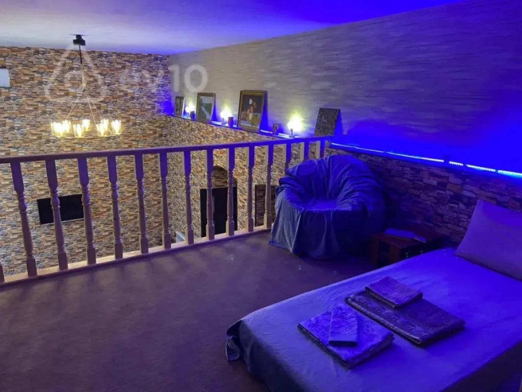 Satılır 4 otaqlı köhnə tikili 80 m²