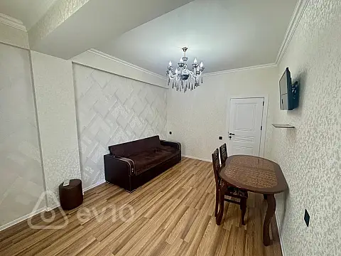 Satılır 2 otaqlı yeni tikili 50 m²