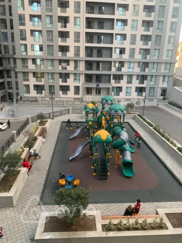 Kirayə verilir 2 otaqlı yeni tikili 65 m²