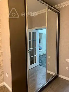 Kirayə verilir 2 otaqlı yeni tikili 65 m²