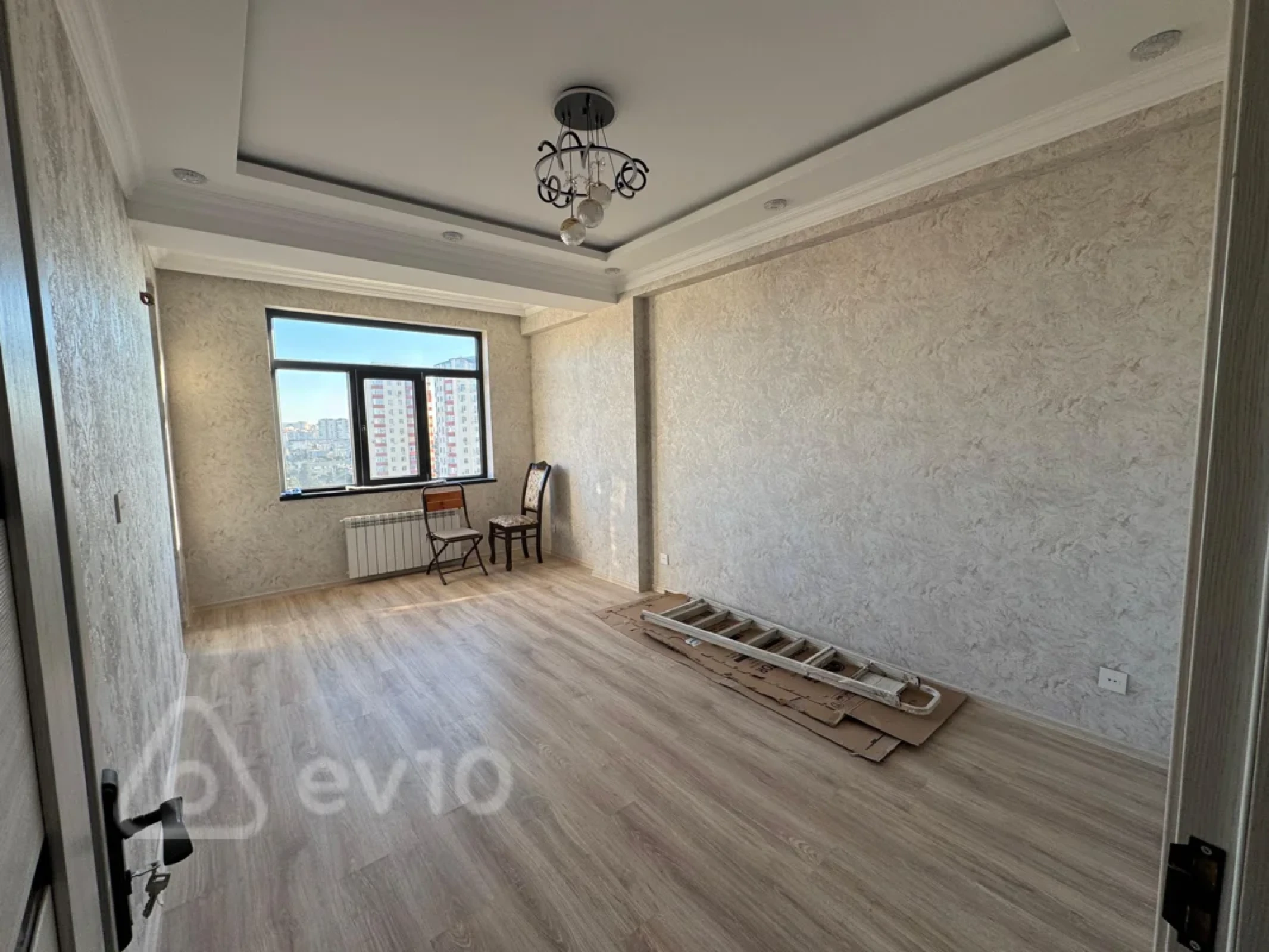 Kirayə verilir 2 otaqlı yeni tikili 74 m²