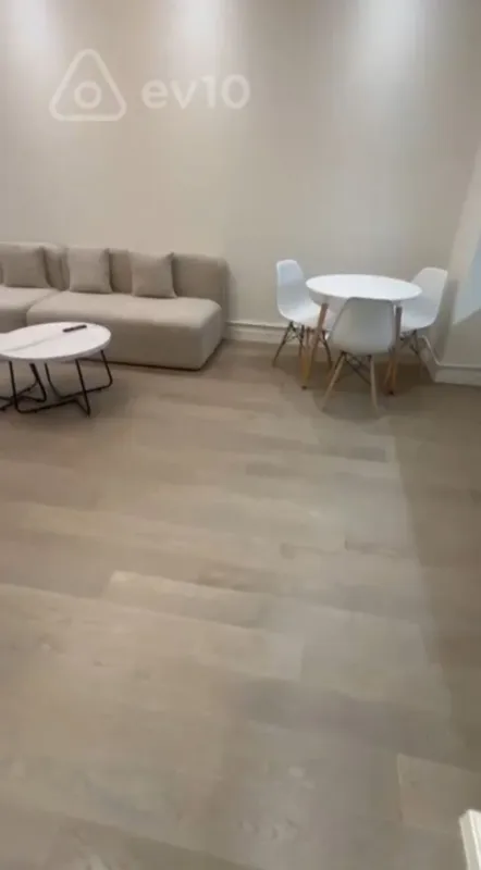 Kirayə verilir 2 otaqlı yeni tikili 60 m²