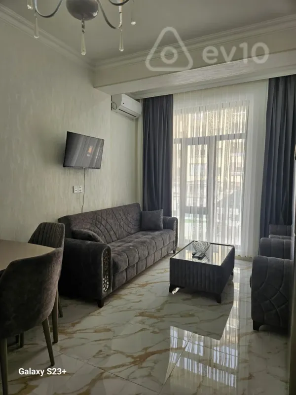 Kirayə verilir 2 otaqlı yeni tikili 50 m²