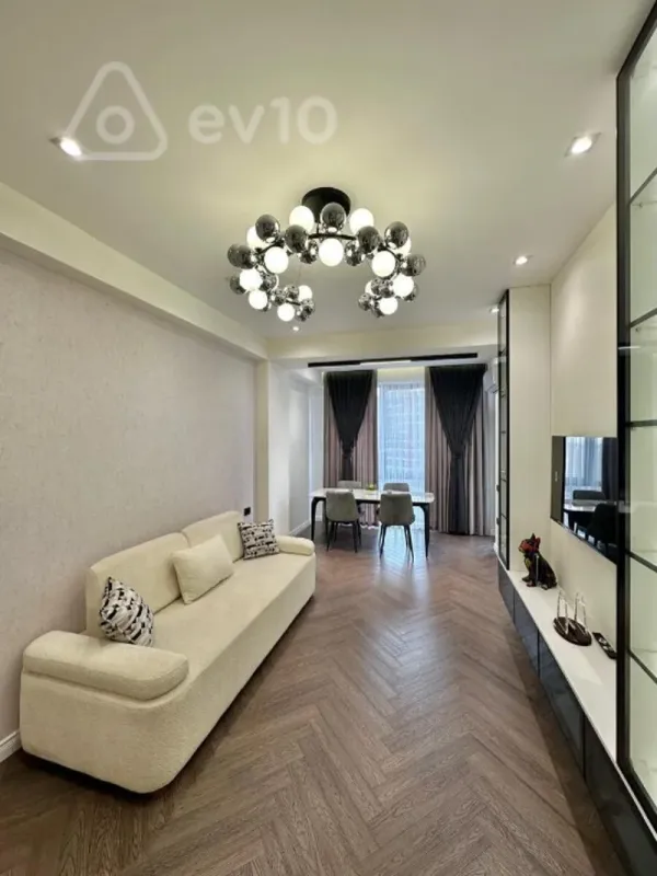Satılır 2 otaqlı yeni tikili 60 m²