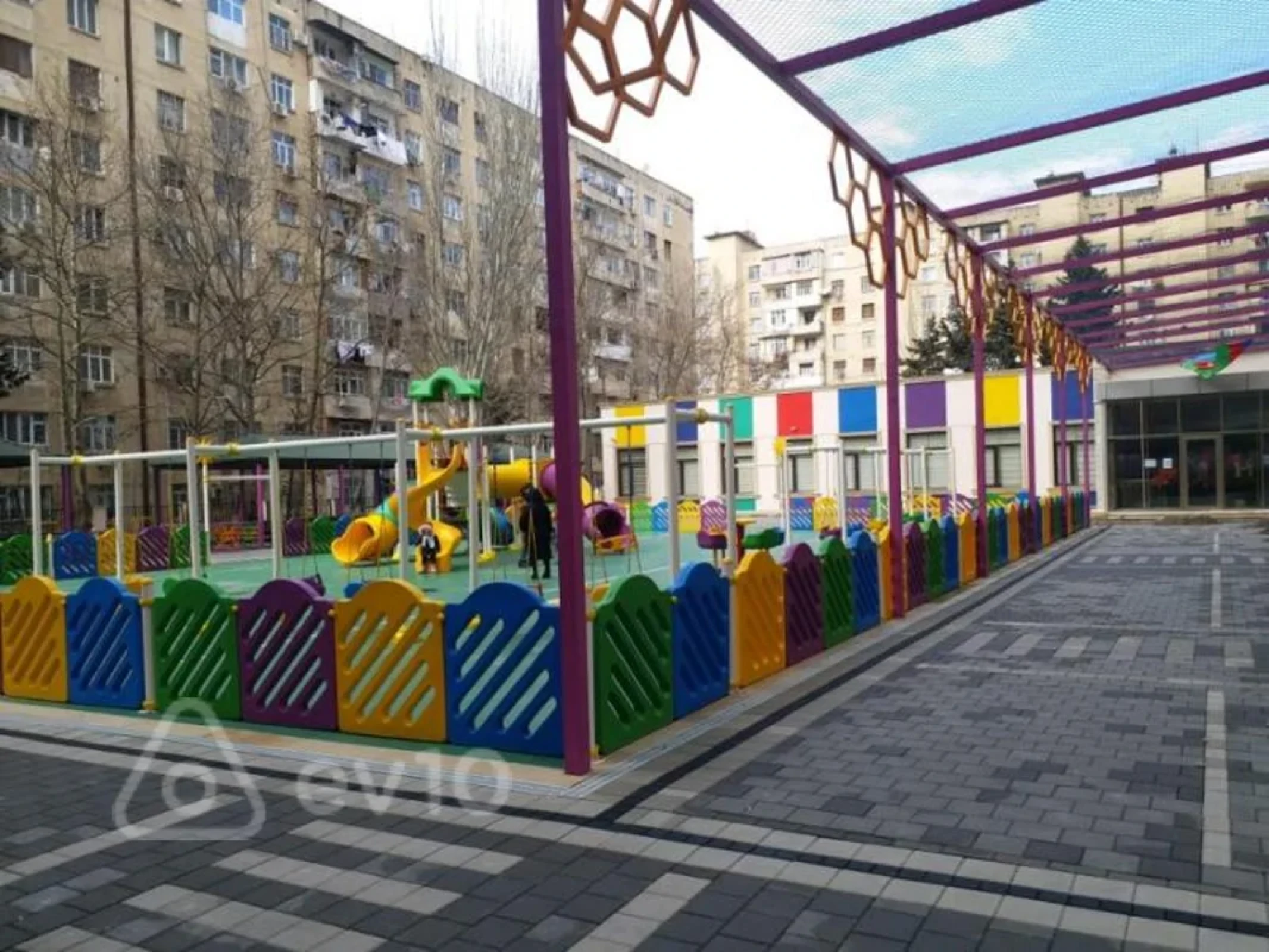 Kirayə verilir 3 otaqlı yeni tikili 112 m²