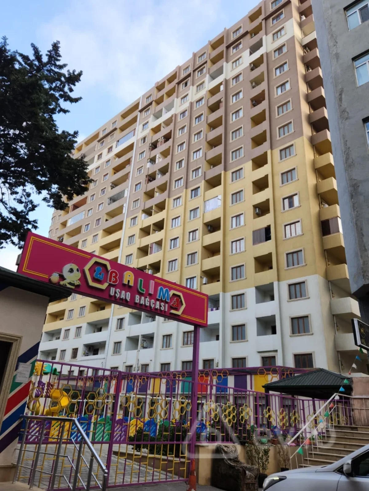 Kirayə verilir 3 otaqlı yeni tikili 112 m²