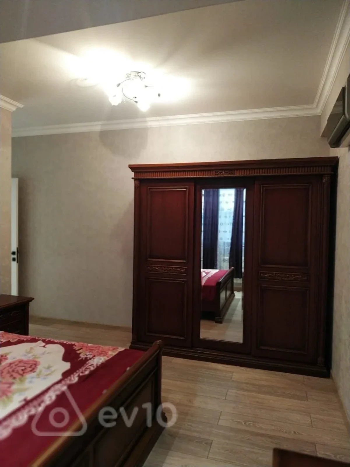 Kirayə verilir 3 otaqlı yeni tikili 112 m²