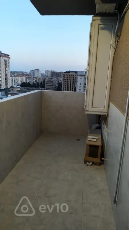 Kirayə verilir 3 otaqlı yeni tikili 112 m²