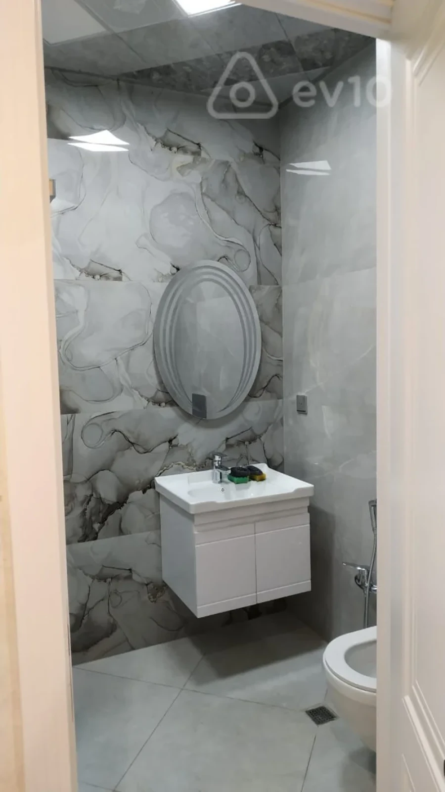 Kirayə verilir 3 otaqlı yeni tikili 112 m²