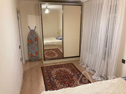 Kirayə verilir 2 otaqlı köhnə tikili 50 m²