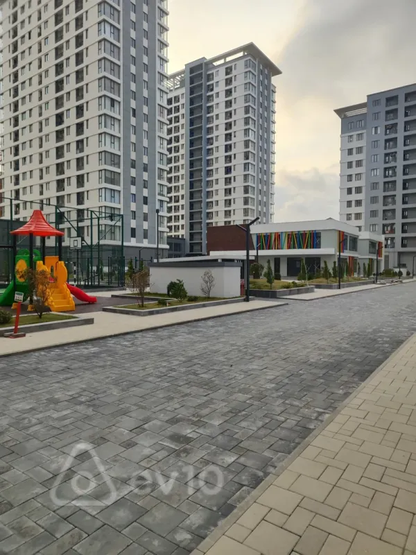 Kirayə verilir 3 otaqlı yeni tikili 88 m²