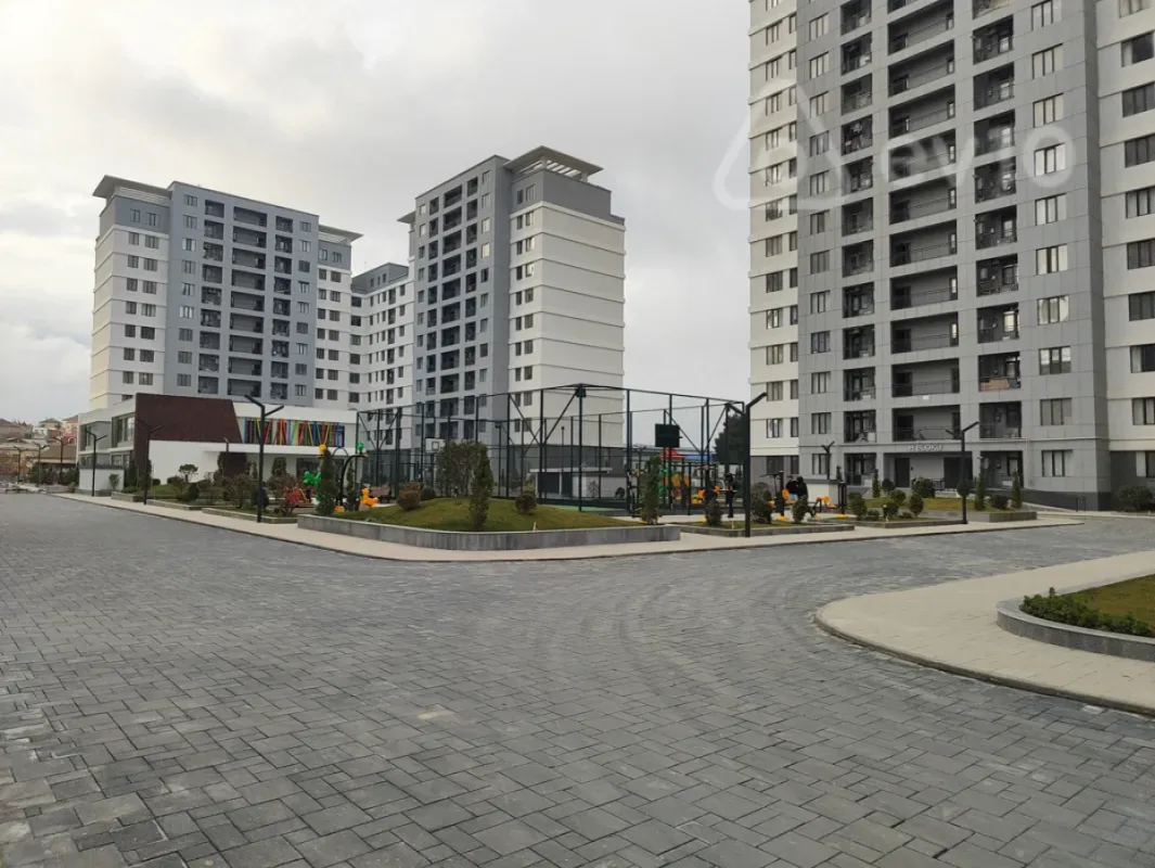 Kirayə verilir 3 otaqlı yeni tikili 88 m²