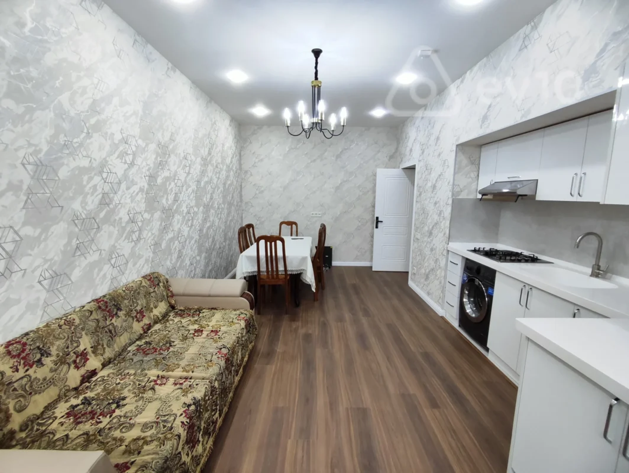 Kirayə verilir 3 otaqlı yeni tikili 88 m²