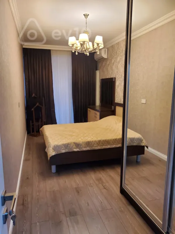 Kirayə verilir 2 otaqlı yeni tikili 65 m²