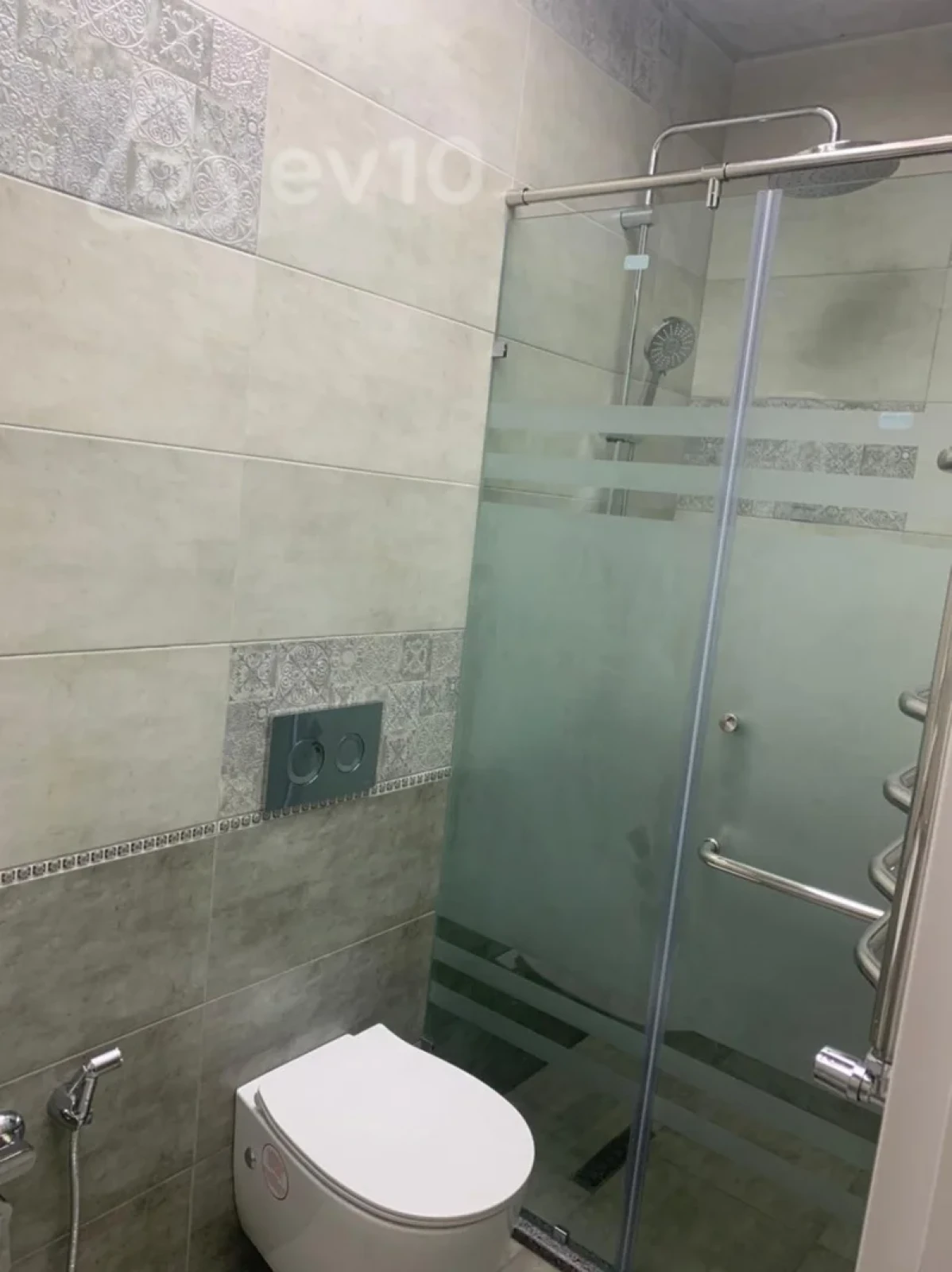 Kirayə verilir 2 otaqlı yeni tikili 65 m²