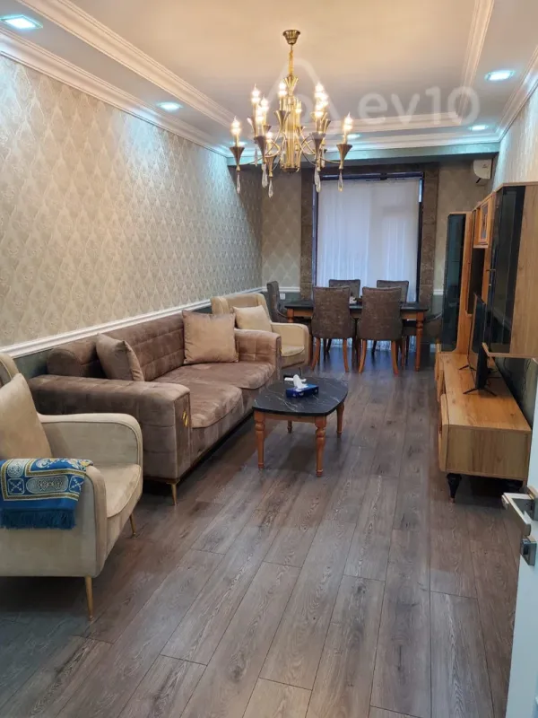 Kirayə verilir 2 otaqlı yeni tikili 65 m²