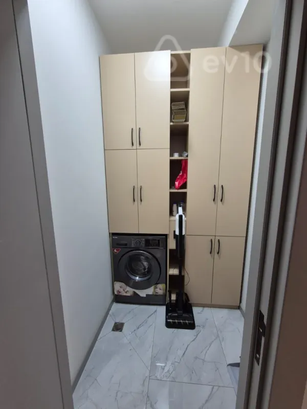 Kirayə verilir 3 otaqlı yeni tikili 100 m²