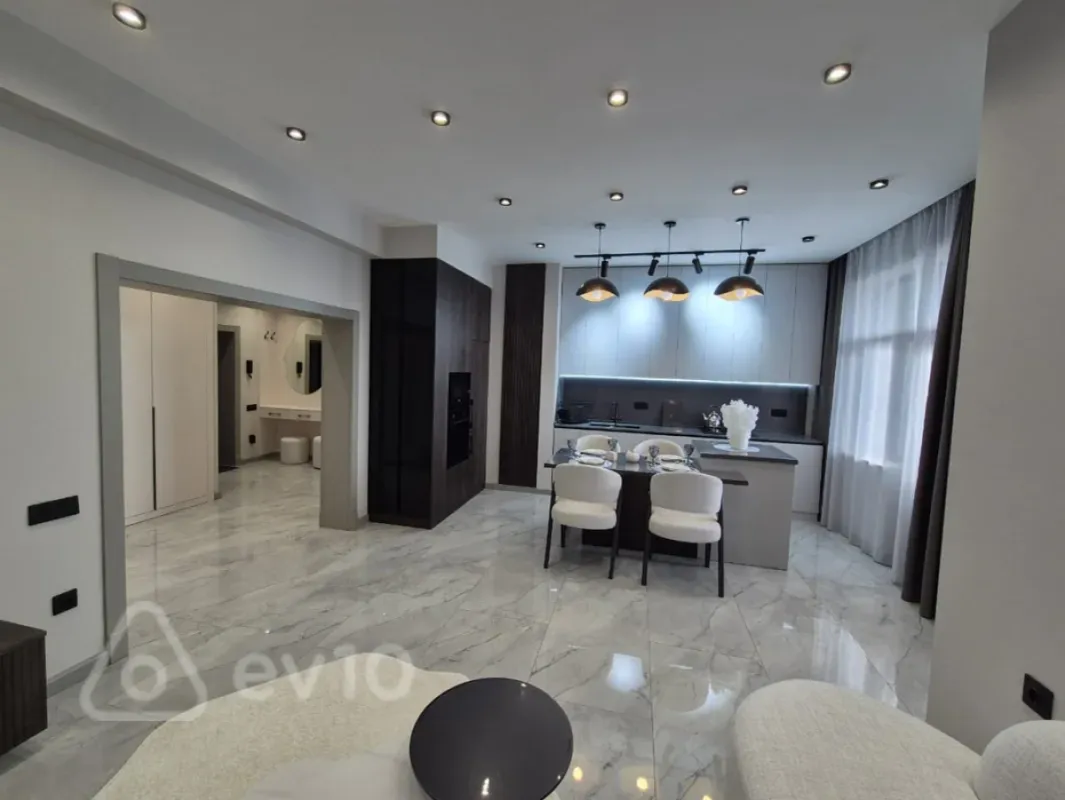 Kirayə verilir 3 otaqlı yeni tikili 100 m²