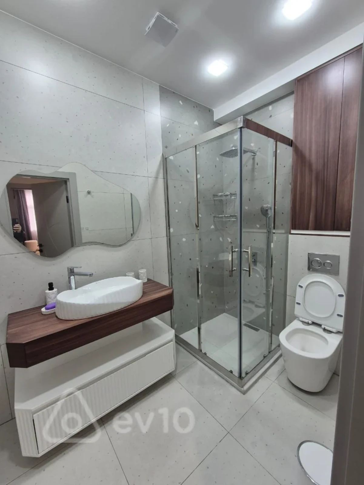 Kirayə verilir 3 otaqlı yeni tikili 100 m²